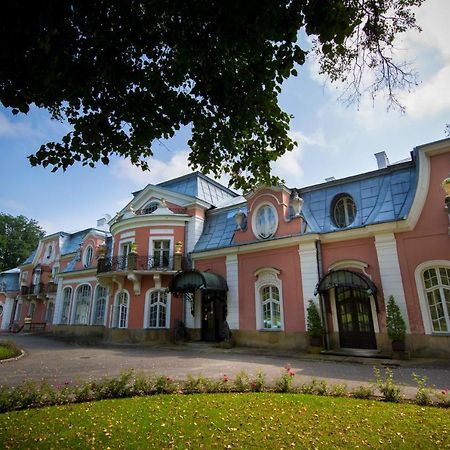 U Schabinskiej - Palac W Gorlicach Горлице Экстерьер фото